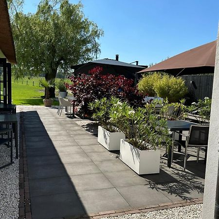 De Gouden Wilg Bed & Breakfast ลุนเทเรน ภายนอก รูปภาพ