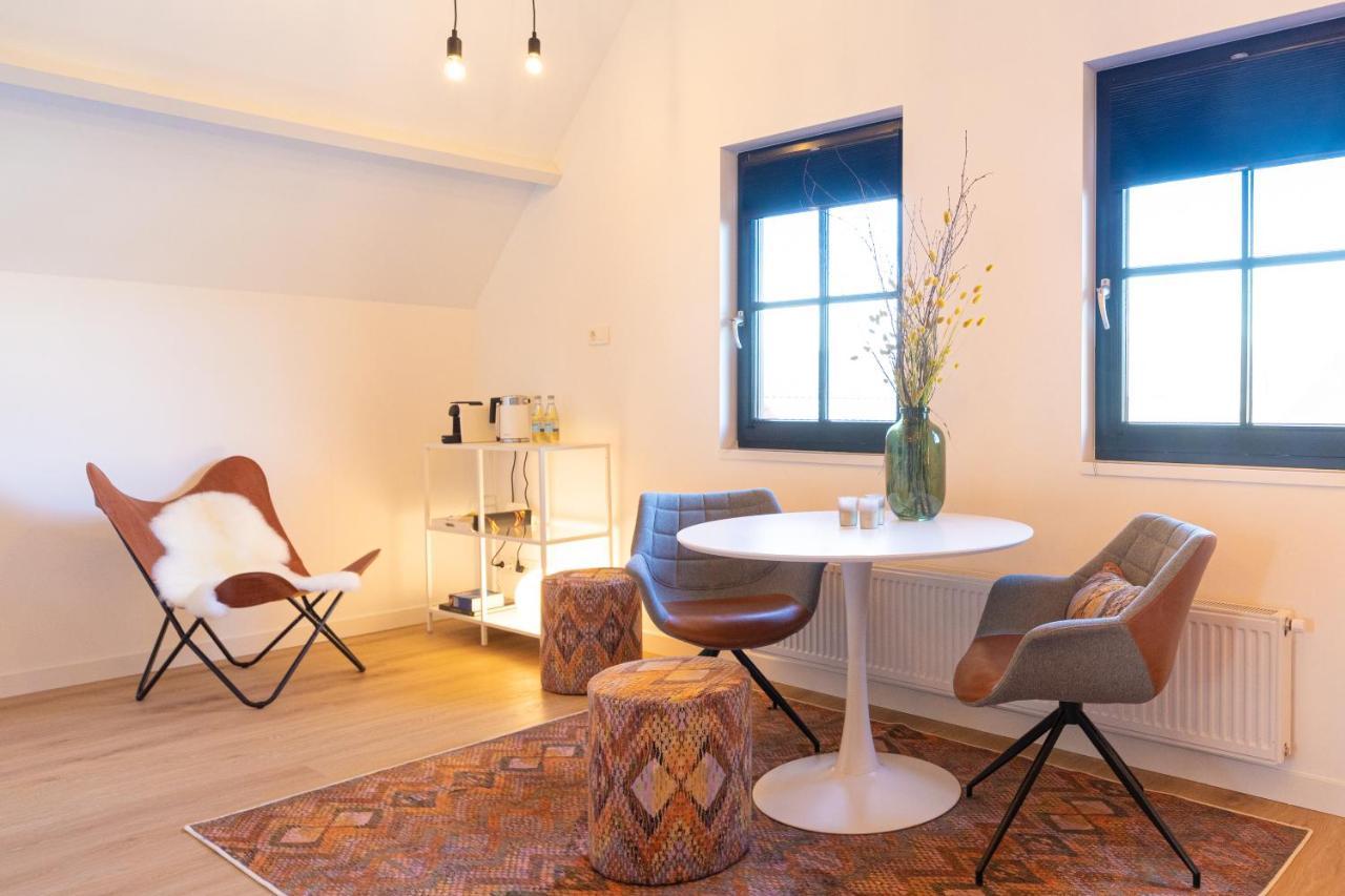 De Gouden Wilg Bed & Breakfast ลุนเทเรน ภายนอก รูปภาพ
