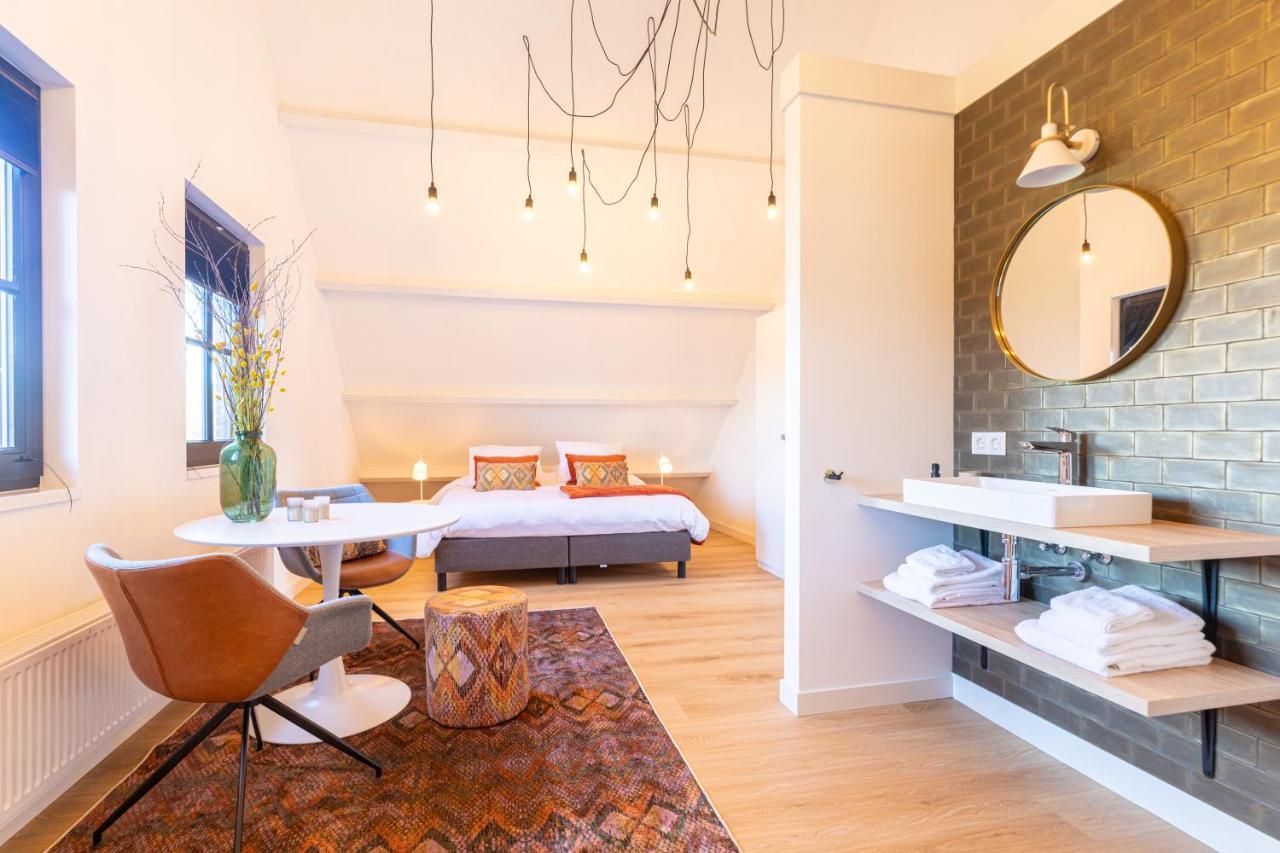 De Gouden Wilg Bed & Breakfast ลุนเทเรน ภายนอก รูปภาพ