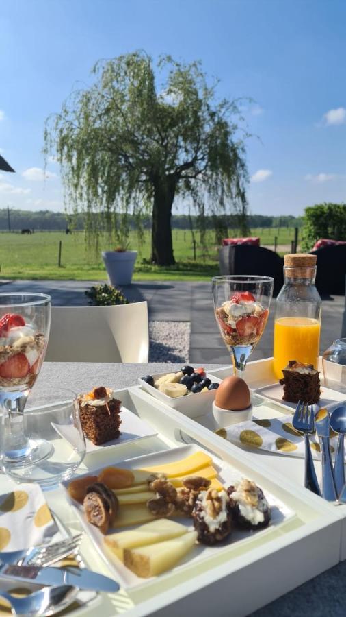 De Gouden Wilg Bed & Breakfast ลุนเทเรน ภายนอก รูปภาพ
